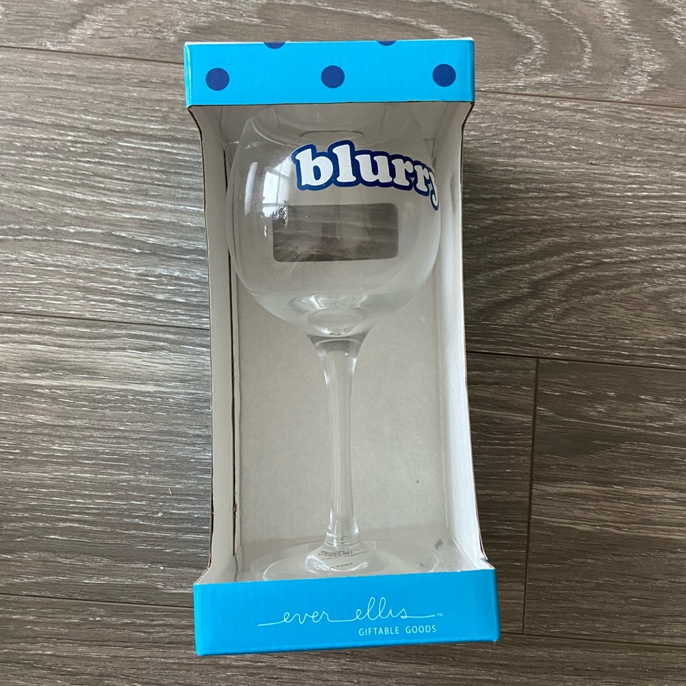 Oversized 12oz "Blurry" Wine Glass-giftable goods